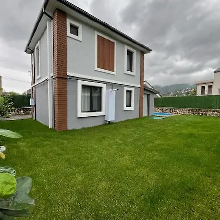Perla Villa *